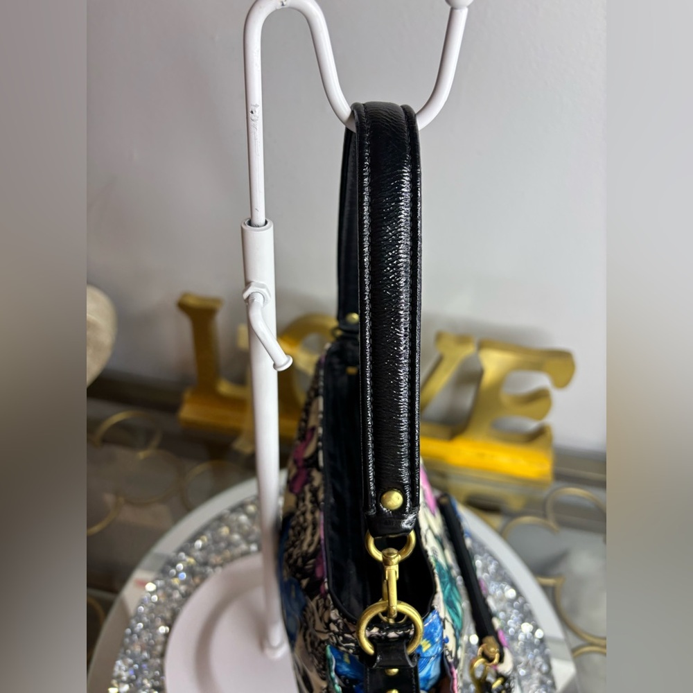 Coach 2008 Limited Edition "Carly" Butterfly Print bag W/matching wristlet EUC - Picture 8 of 15